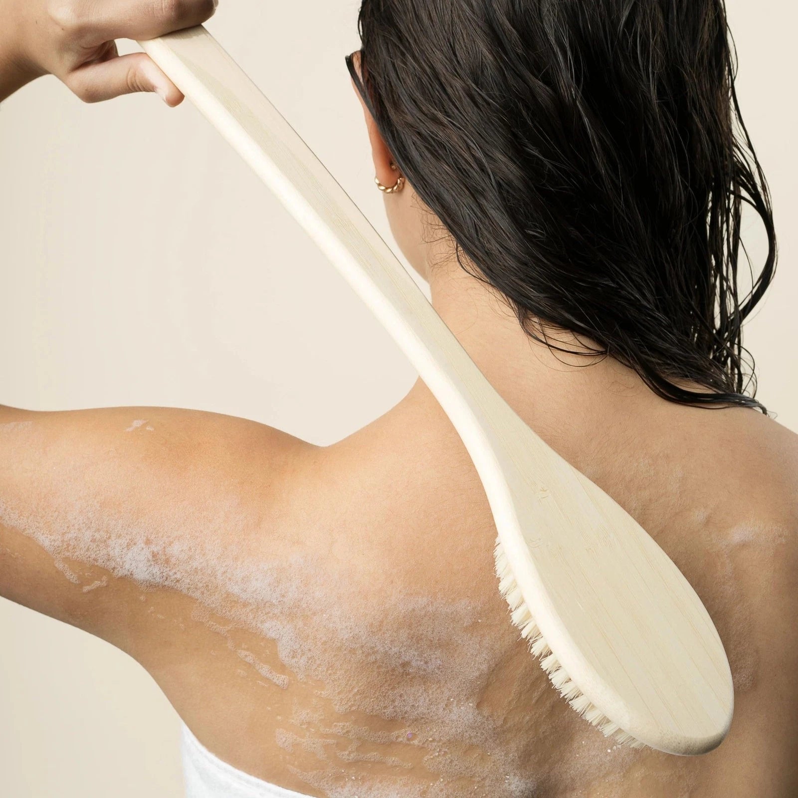 Bath Bristle Brush Bath Brush with Long Handle Cleanse Back Hard-to-Reach Areas